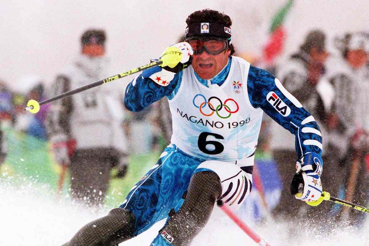 l'ex campione di sci alberto tomba durante una gara delle olimpiadi