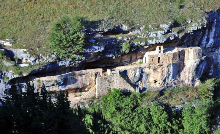 Eremo di San Bartolomeo in Legio