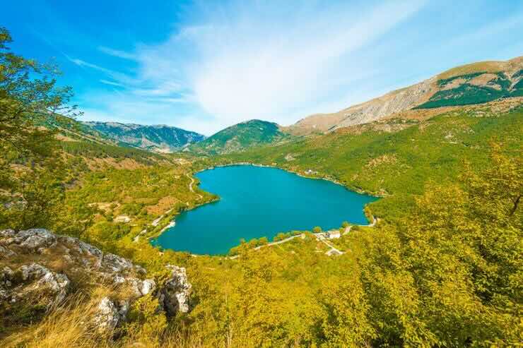 Lago di Scanno a forma di cuore 