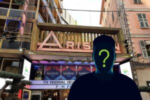 l'Ariston visto dall'esterno e un personaggio ignoto