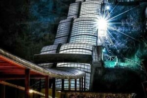 Scala mobile di sera esterna