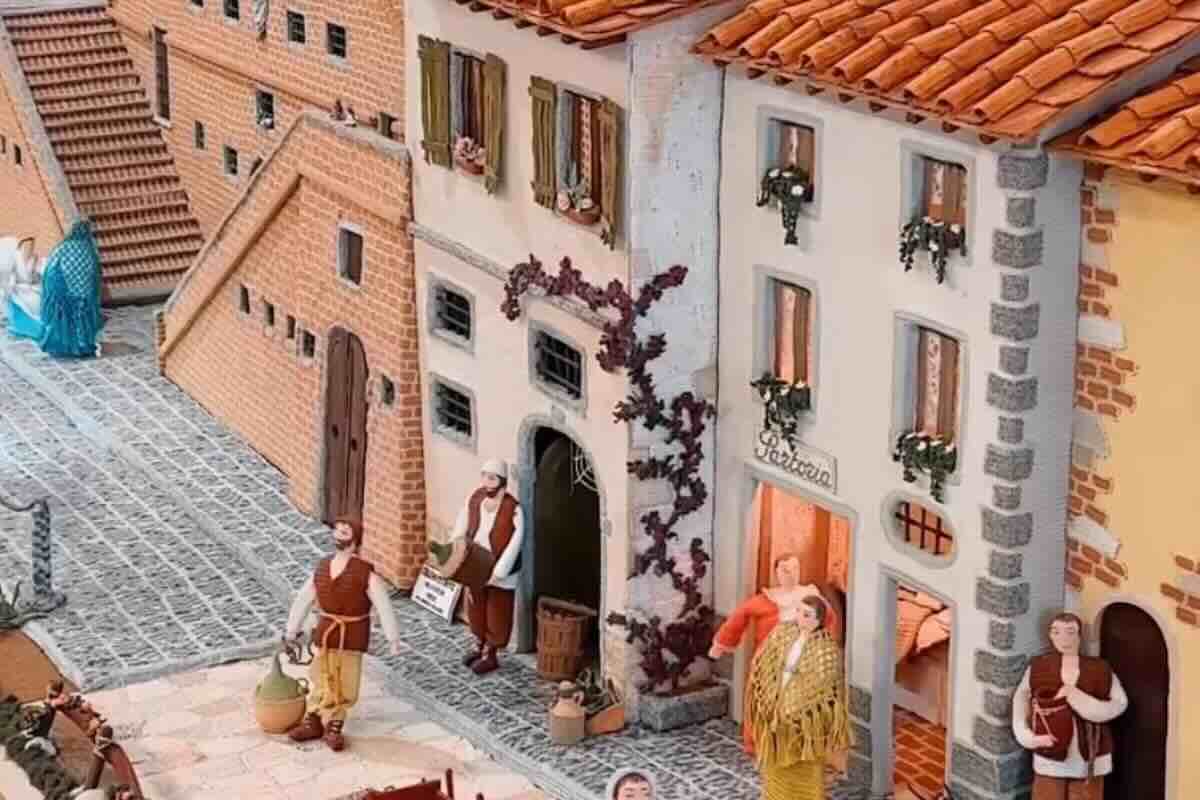 Casetta, figuranti presepe fatto uncinetto