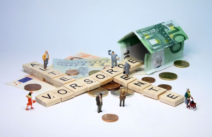 banconote omini euro monete